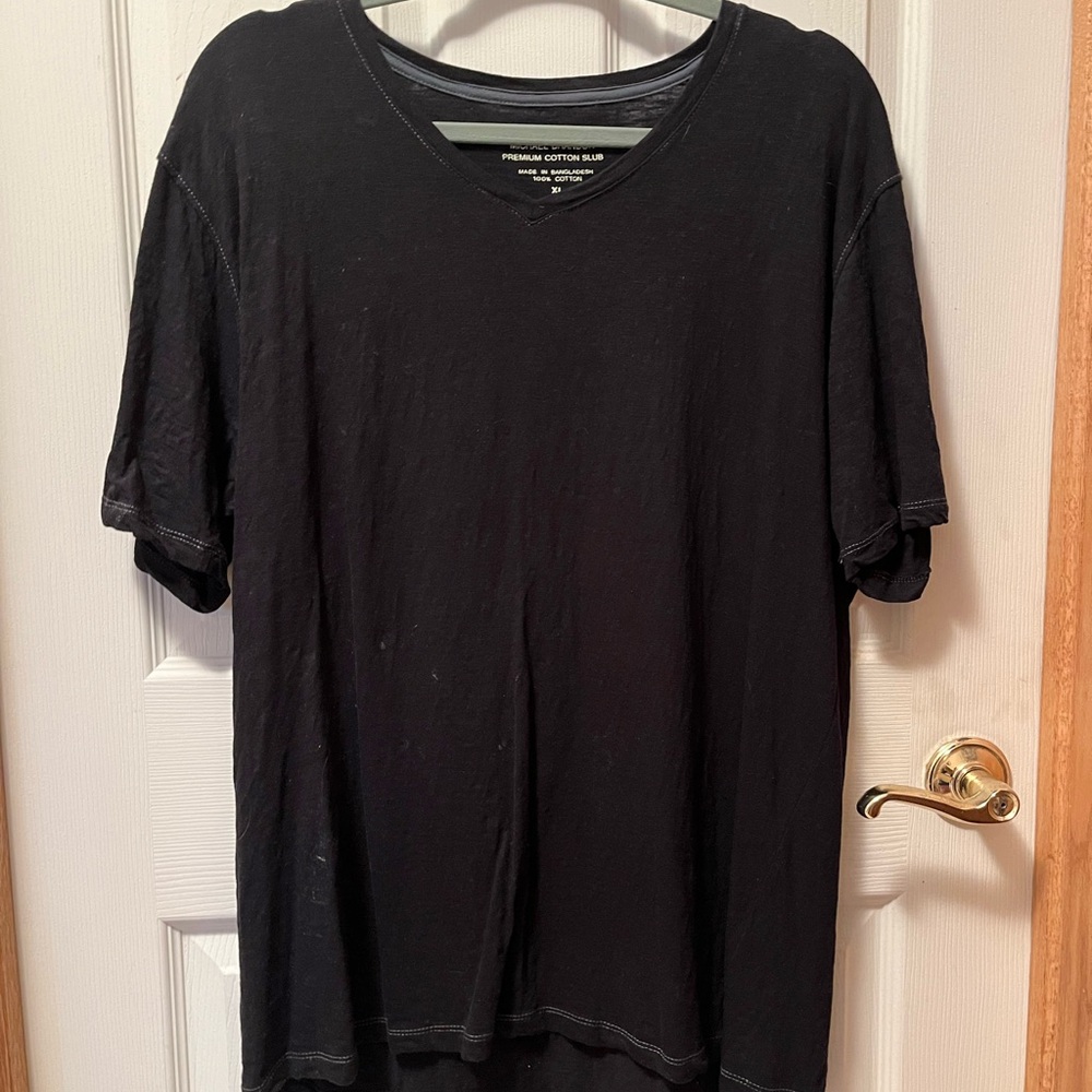 Men’s XL black short sleeve shirt
